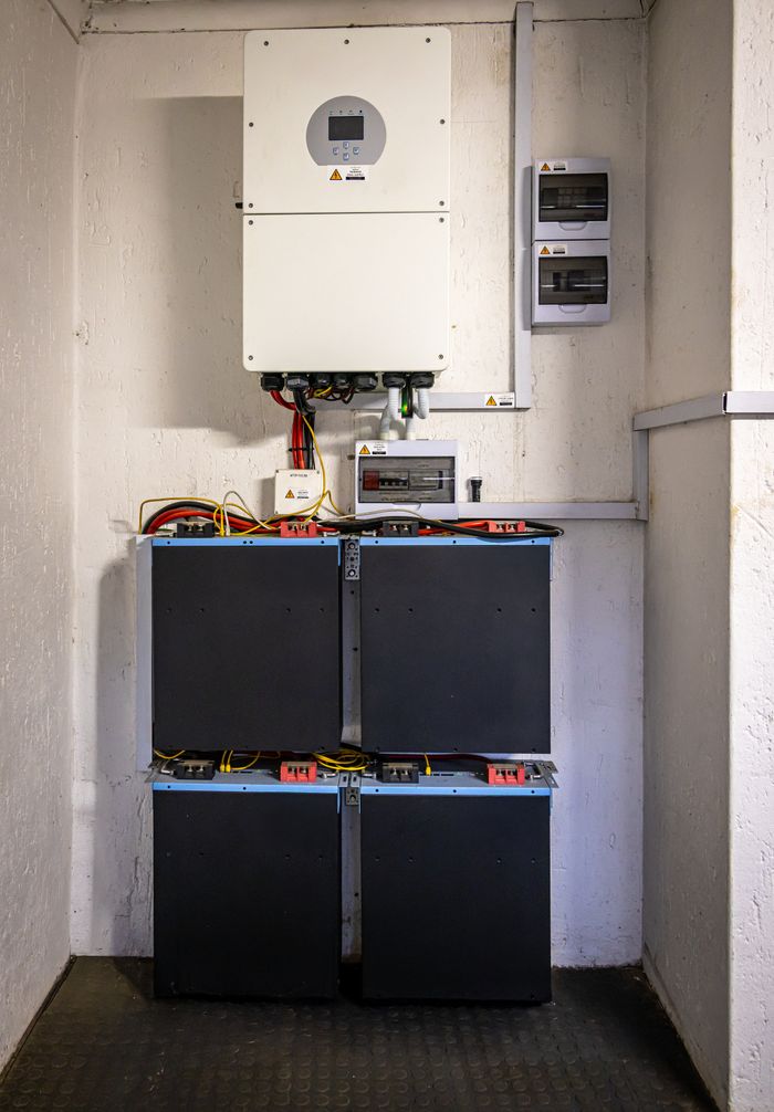 Home Efficient power inverter system in a residential setup for energy management.